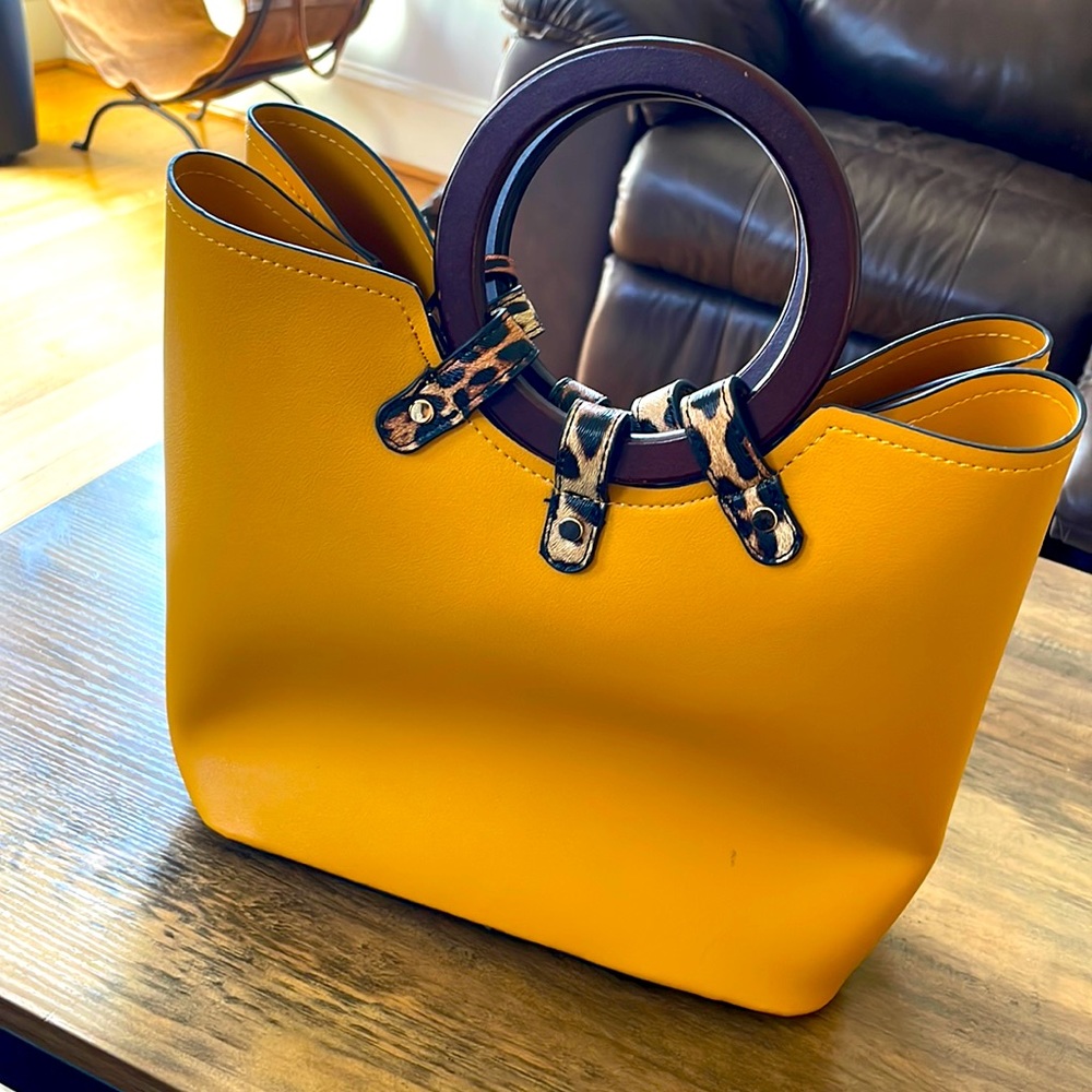 Mustard handbag